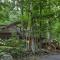 Cozy Hillside Hideaway in Wintergreen Resort!