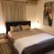 Top Holiday Home Private Pool by the sea With Private Garden for Private use - 科罗尼