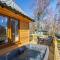 Thistle Lodge 20 with Hot Tub