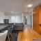 TERRA MAGICA DELUXE Apartment Or Room with Free Parking, Terrace and Sea View