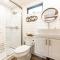 Deer Creek Tiny Container Home-12 Min to Magnolia