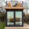 Deer Creek Tiny Container Home-12 Min to Magnolia