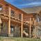 Exquisite Log Home with Lander Valley Views!