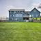 Blue Birds Perch Stunning Home on Private Hilltop - Shipshewana