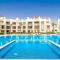 Ollystays Mangroovy 2 BR Beach and Pool Free access