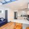 Ty Coets Coach House