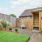 Host & Stay - Willow Cottage
