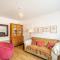 Pass the Keys Cheerful 2-Bedroom house with Private parking - Canterbury