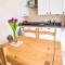 Bwthyn Bach Cozy country retreat