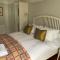 Wonderful Home and parking, pets allowed