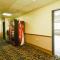 Super 8 by Wyndham McLean/Bloomington SW