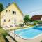 Holiday Home Sunny Day by Interhome