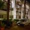 Two Seas Hotel - 马尔马里斯