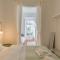 135 A - Stay in Tranquil Flat in Alfama near Sé and Castle - Lisabon