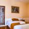 Hostal Muro De Las Lagrimas with high speed internet Starlink - Puerto Villamil
