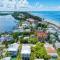 Cottage Haven-One Minute Walk To The Beach-Private Yards-Keyless Locks - برادنتون بيتش