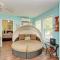 Cottage Haven-One Minute Walk To The Beach-Private Yards-Keyless Locks