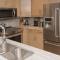 Gateway Plaza R4 Condo