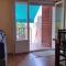 Apartamento con piscina y bonita terraza