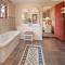 18 On Kloof Guest House