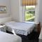 Railway House Guest House - 穆林加尔