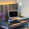 Aqueen Hotel Paya Lebar