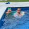 Luxurious oasis relax 32c pool, jacuzzi games bar - 迪尔