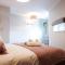Beautiful 3 bedroom apartment by the Sea