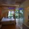 Full House Homestay