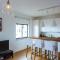 Enjoy VIEW apartment - ocean, surf, beach, eat & work