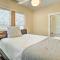 Pet-Friendly Austin Home with Deck, Yard, and Views! - أوستن