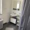 3 Mehrbettzimmer, Küche, Bad für Arbeiter und Monteure in Gau-Weinheim