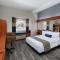 Microtel Inn & Suites by Wyndham Tracy