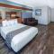 Microtel Inn & Suites by Wyndham Tracy - Трейсі