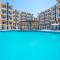 Pool View Near El Gouna With Top Floor Balcony & Kitchen - 2 x Large Pools - European Standards - Tiba Resort C34 - 赫尔格达