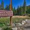 Near Trails and Breweries Cabin with Hot Tub in Breck - 布雷肯里奇