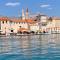 Town House in the centre of historic Trogir - 特罗吉尔