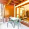 Spacious Family 2-bed, 2-bath with parking, private piste