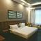 Meeram Ganga, A Heritage Stay by the Ganges at Triveni Ghat - 瑞诗凯诗