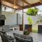 Harmony Level Floor - Santidad