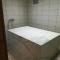 appartement avec Jacuzzi hammam sauna privatisé au rez de chaussée ds maison à Voglans à 2 kilomètres du lac du bourget en Savoie entre Chambéry et Aix les Bains cure thermale