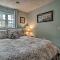 Walk to Beach Quaint Dennis Home with Deck and Grill!