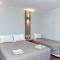 Platinum Motel