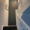 5 Lockside *Free private parking* *City centre*