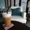 Apo Hotel