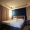 GOLDEN SECONDS Hotel