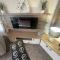 Luxury Static Home 2 Bed Sleeps 6
