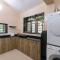 Classique Woods by StayVista with Pool, Lawn with Gazebo & Bar, Indoor Fun - Karjat