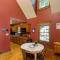 White Pine . Trailside Lodging