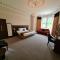 Number 10 Hotel
